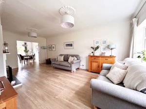 Living Room- click for photo gallery